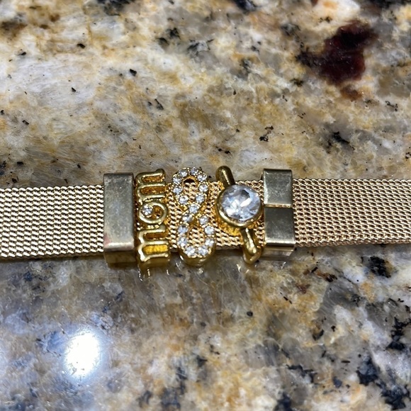 Mom Gold Mesh Adjustable Bracelet - Picture 4 of 8